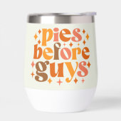 男の前のパイ (左面)