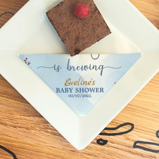 男の子が紅茶を醸造しているパーティー男の子のシャワー スタンダードカクテルナプキン