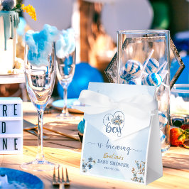 男の子が紅茶を醸造しているパーティー男の子のシャワー フェイバーボックス