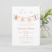 男の子だ！かわいい茶色のギンガムベビーシャワー 招待状 (スタンド正面)