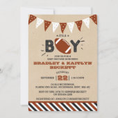 男の子だ！サッカーをテーマにした共同ベビーシャワー 招待状 (正面)