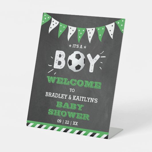 男の子だ！サッカーをテーマにした赤ちゃんシャワーへようこそ 台座サイン (正面)