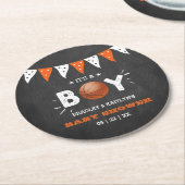 男の子だ！バスケットボールをテーマにした共同ベビーシャワー ラウンドペーパーコースター (アングル)