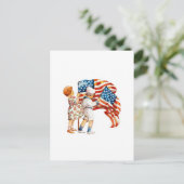 男の子と女の子が旗を振る ポストカード (スタンド正面)