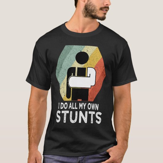 男の子と女の子のための壊れた腕の手首ひじを入力 Tシャツ (正面)