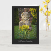 男の子と春ポシー – 深い悔やみや弔慰 カード (黄色い花)