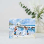 男の子と犬の遊冬のビーチウォータースコロ シーズンポストカード (スタンド正面)