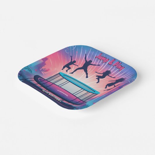 男の子にトランポリンクールパーク13歳の誕生日 ペーパープレート (傾斜あり)