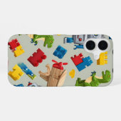 男の子のおもちゃ iPhone 16ケース (裏面横)