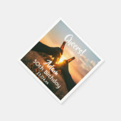 男の子のための50歳の誕生日パーティー応援ビール スタンダードカクテルナプキン (角)