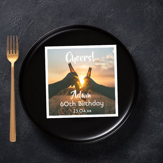 男の子のための60歳の誕生日パーティー応援ビール スタンダードカクテルナプキン