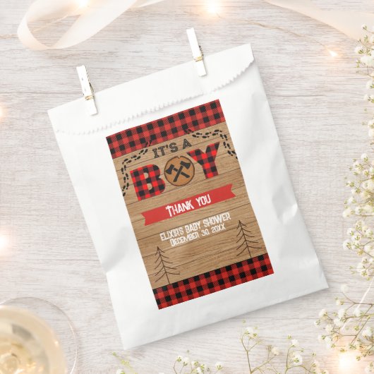 男の子のウッドプレ素朴イド赤ちゃんシャワー フェイバーバッグ (クリップ留めされた状態)