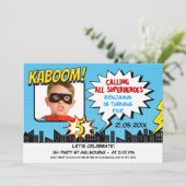 男の子のスーパーヒーローの写真の第5誕生日の招待状 招待状 (スタンド正面)