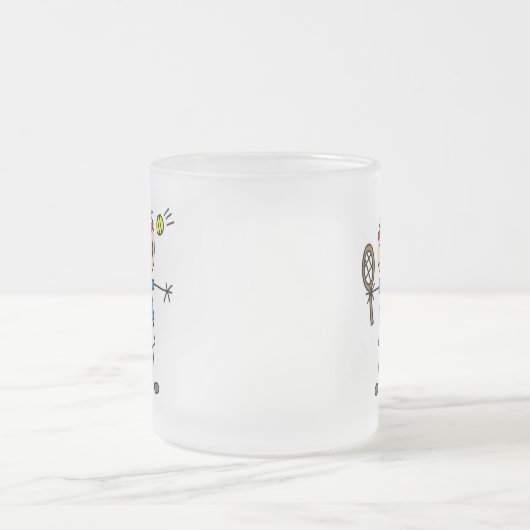 男の子のテニス選手のTシャツおよびギフト フロストグラスマグカップ (中央)