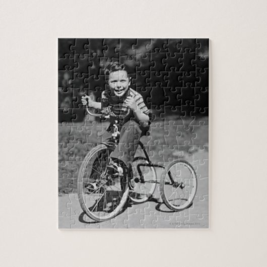 男の子の乗馬の三輪車 ジグソーパズル (縦)