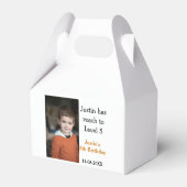 男の子の写真の名前の日付で5歳の誕生日ゲモダンーム フェイバーボックス (裏面サイド)