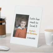 男の子の写真の名前の日付で5歳の誕生日ゲモダンーム 台座サイン (インサイチュ)