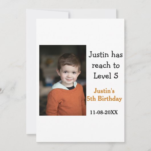 男の子の写真の名前の日付で5歳の誕生日ゲモダンーム 招待状 (正面)
