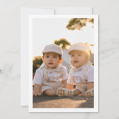 男の子の双子 - クマのパーティー帽 - 1歳の誕生日写真 招待状 (裏面)