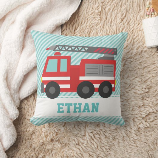 男の子の寝室のためのかわいく赤い普通消防車 クッション (ブランケット)