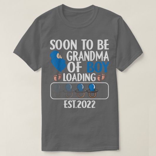 男の子の最初のおばあちゃんはすぐに祖母になるEst 2 Tシャツ (デザイン正面)