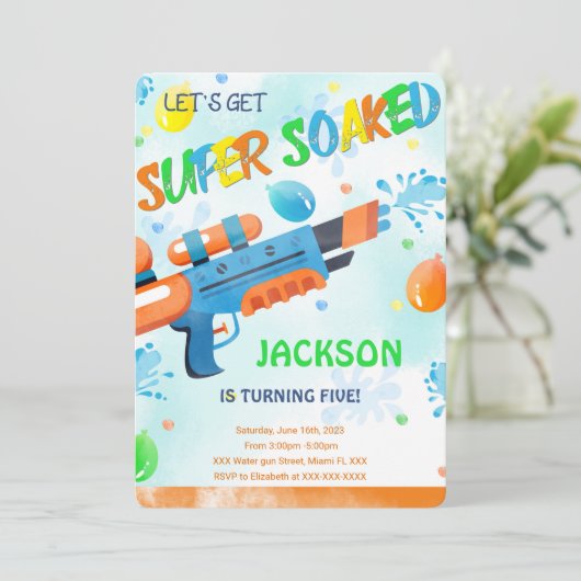 男の子の水鉄砲の誕生日パーティーの招待状 招待状 (スタンド正面)