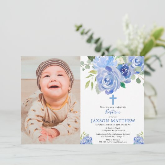 男の子の洗礼の写真の招待、濃紺は開花します 招待状 (スタンド正面)
