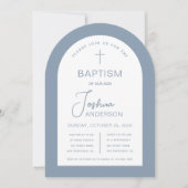 男の子の洗礼 ダスティーブルー ホワイト アーチ スクリプト モダン 招待状 (正面)