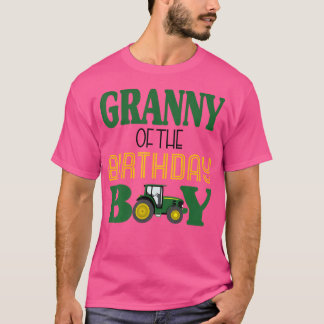 男の子の誕生日のおばあちゃん 農場のトラクター ファミリー Tシャツ