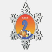 男の子の誕生日スポーツボール スノーフレークピューターオーナメント (右)