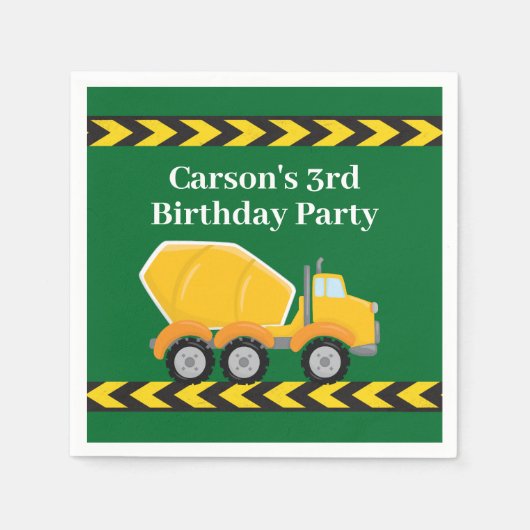 男の子の誕生日パーティカスタムーグリーントラックキッズ スタンダードカクテルナプキン (正面)