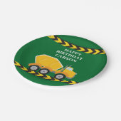 男の子の誕生日パーティカスタムーグリーントラックキッズ ペーパープレート (アングル)