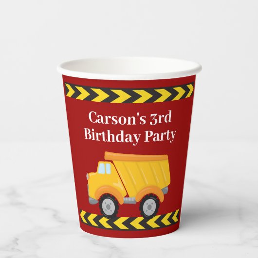 男の子の誕生日パーティカスタムーレッドダンプトラックキッズ 紙コップ (裏面)