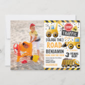 男の子の誕生日パーティー建築写真招待状 招待状 (正面)