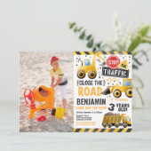 男の子の誕生日パーティー建築写真招待状 招待状 (スタンド正面)