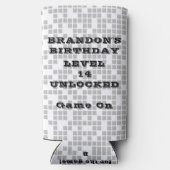 男の子の誕生日10代のパーティーのビデオゲームでBRUH スリム缶クーラー (裏面)