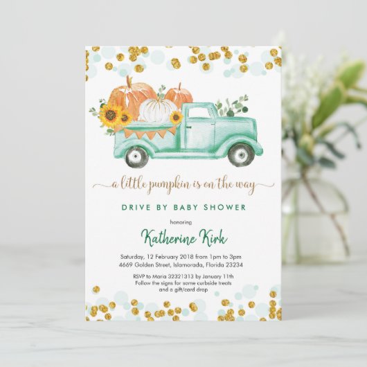 男の子の赤ちゃんシャワーで小さなカボチャをドライブ 招待状 (スタンド正面)