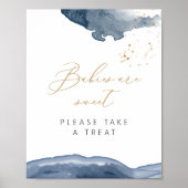 男の子の赤ちゃんシャワーの好意のサイン、ベビーは甘い治療である ポスター (正面)