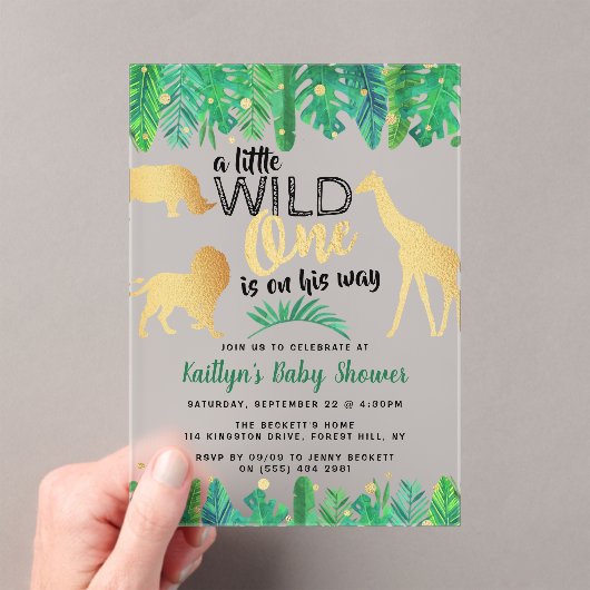 男の子の赤ちゃんシャワーを彼の道に少し野生の人 アクリル招待状 (インサイチュ (ポータブル))