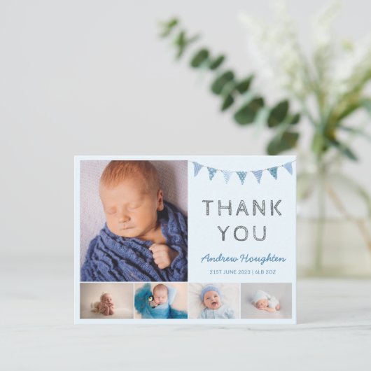 男の子の赤ちゃん青の出生発表カードの写真 ポストカード (スタンド正面)