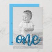 男の子の青いグリッターの写真の最初誕生日 招待状 (正面/裏面)