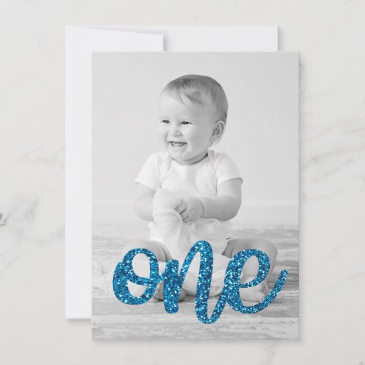 男の子の青いグリッターの写真の最初誕生日 招待状 (正面)