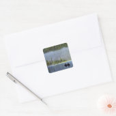 男の子の魚釣りカヌーと霧の中 スクエアシール (封筒)