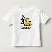 男の子の3歳誕生日建設用クレーンTシャツ トドラーTシャツ (正面)