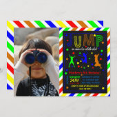 男の子へのフォトジャンプ誕生日パーティーへの招待 招待状 (正面/裏面)