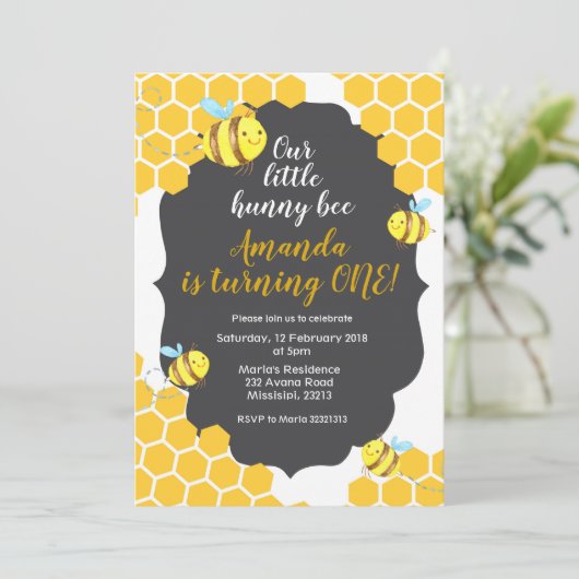 男の子または女の子のための小さい蜂の誕生日の招待状 招待状 (スタンド正面)