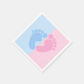 男の子または女の子の性別が赤ちゃんのシャワーを明らかにするベビー足 スタンダードカクテルナプキン (角)