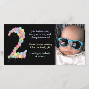 男の子または女の子の第2誕生日は写真カード感謝していしています サンキューカード