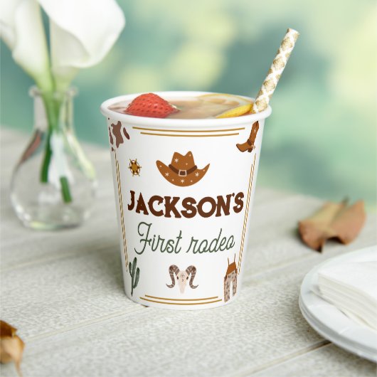 男の子私の最初のロデオカウボーイの1番目の誕生日 紙コップ (インサイチュ)