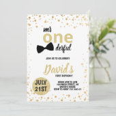 男の子第1誕生日ミスター·ワンダーフル·ファースト·誕生日金ゴールド 招待状 (スタンド正面)